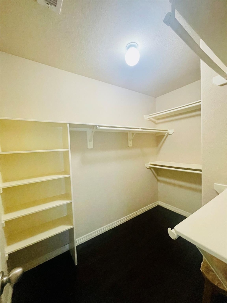 722 Pequin Road - Photo 5