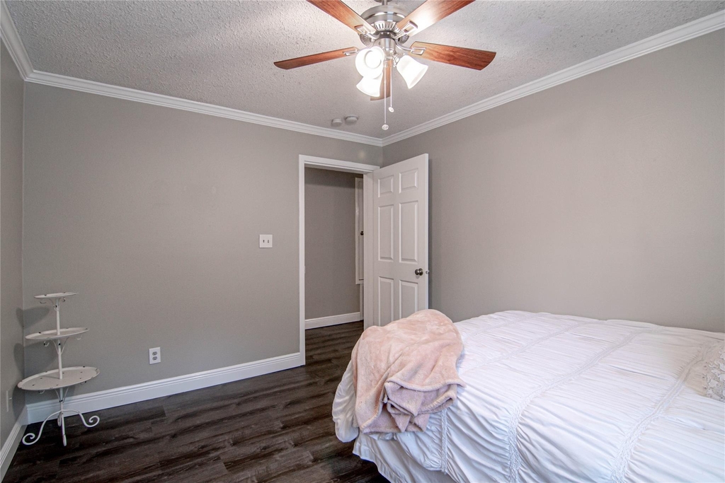 160 Varsity Drive - Photo 21