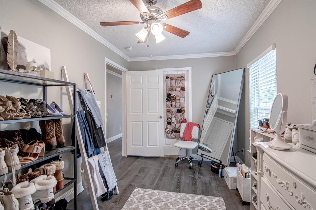 160 Varsity Drive - Photo 16