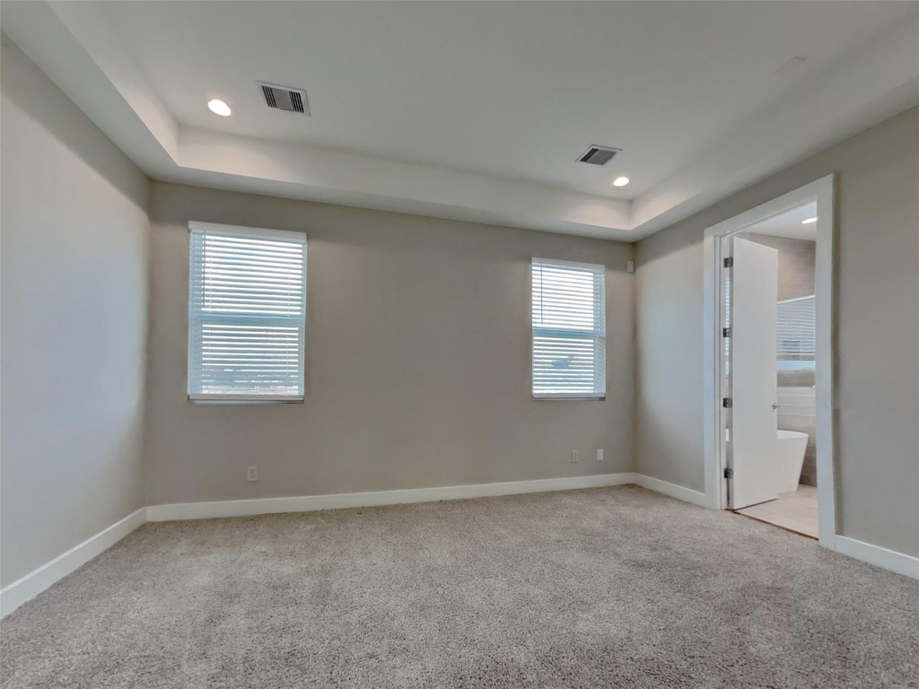 5902 Gardendale Drive - Photo 4