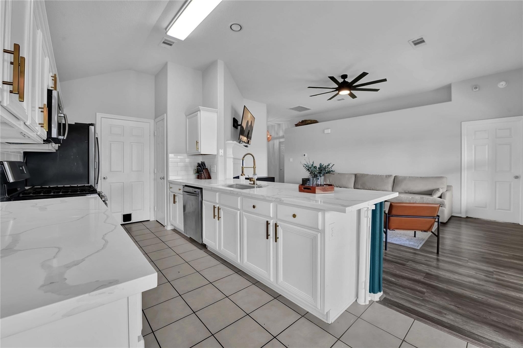 997 Hamilton Street - Photo 6