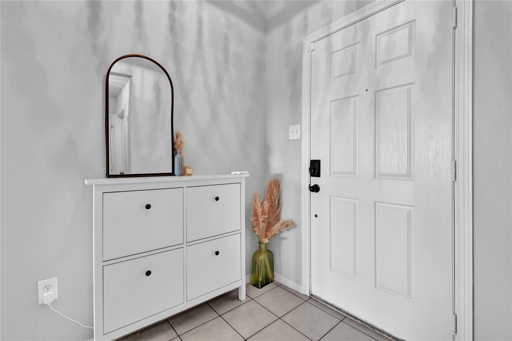 997 Hamilton Street - Photo 3