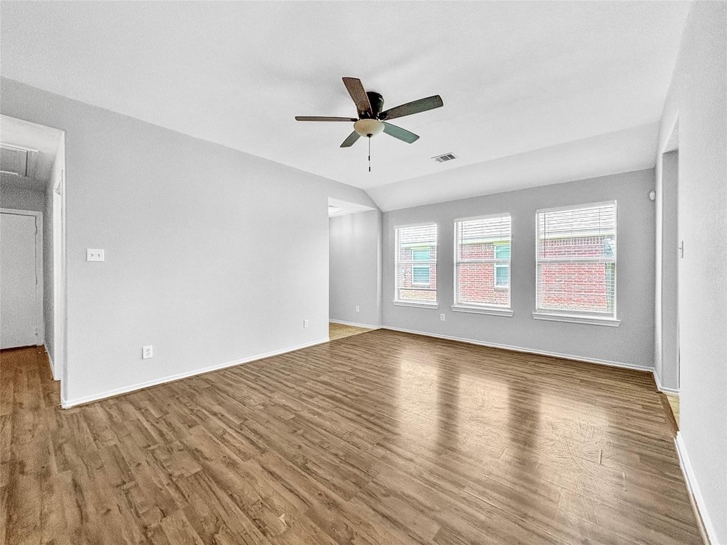 4311 Amaryllis Avenue - Photo 8
