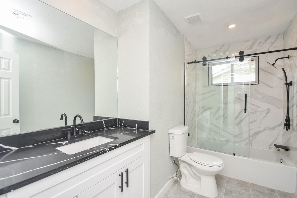 5850 Duxbury Street - Photo 24