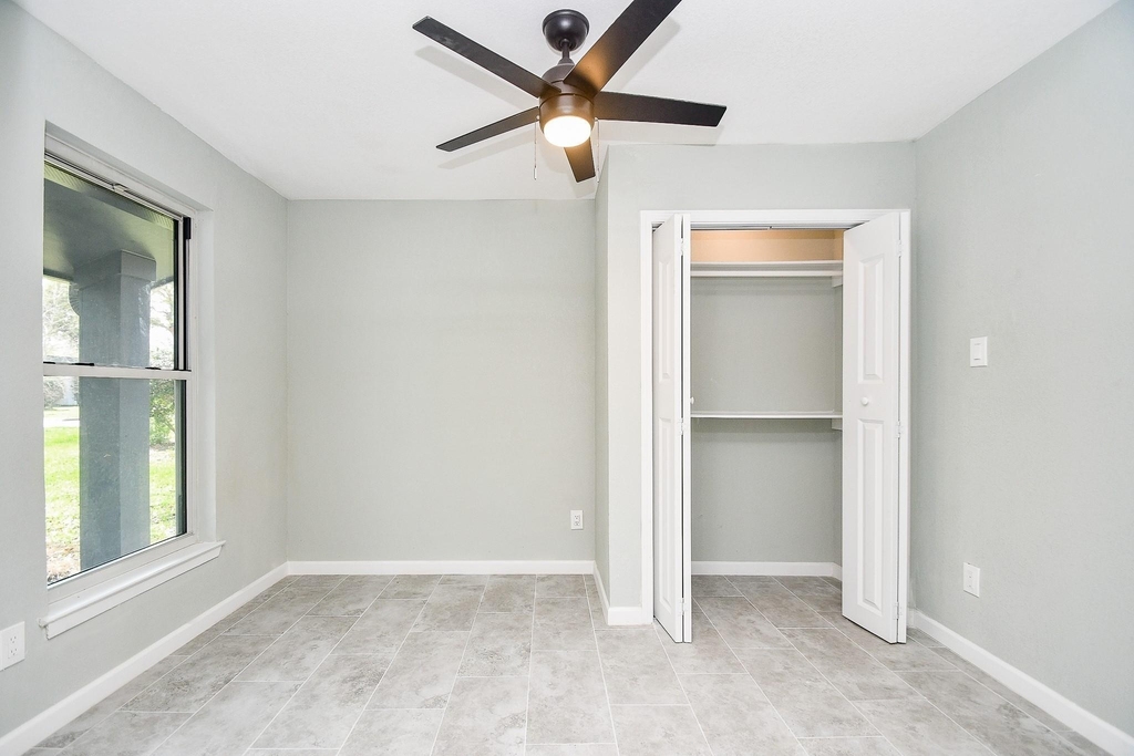5850 Duxbury Street - Photo 21
