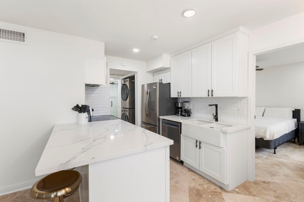2750 Holly Hall Street - Photo 5