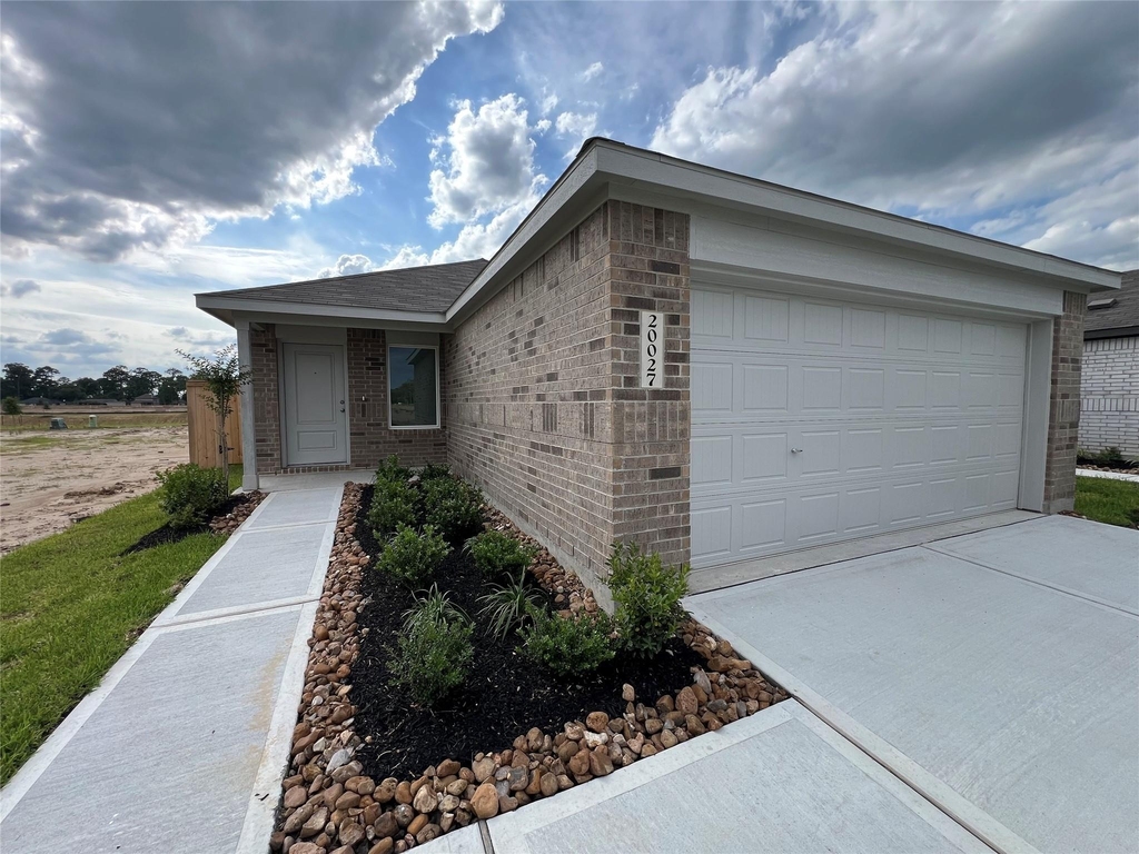 20027 Iron Winds Street - Photo 1