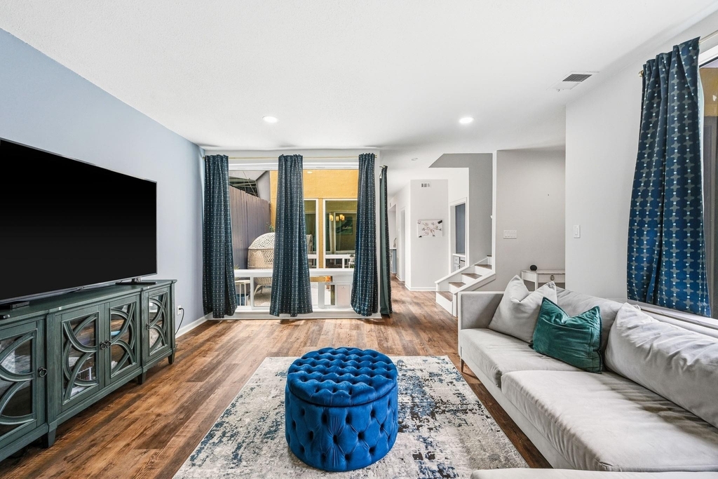 1116 Bering Drive - Photo 8
