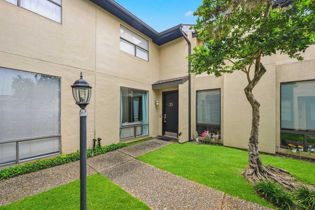 1116 Bering Drive - Photo 3