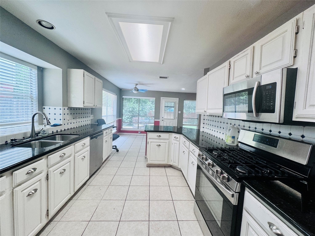 506 Birch Hill Drive - Photo 6