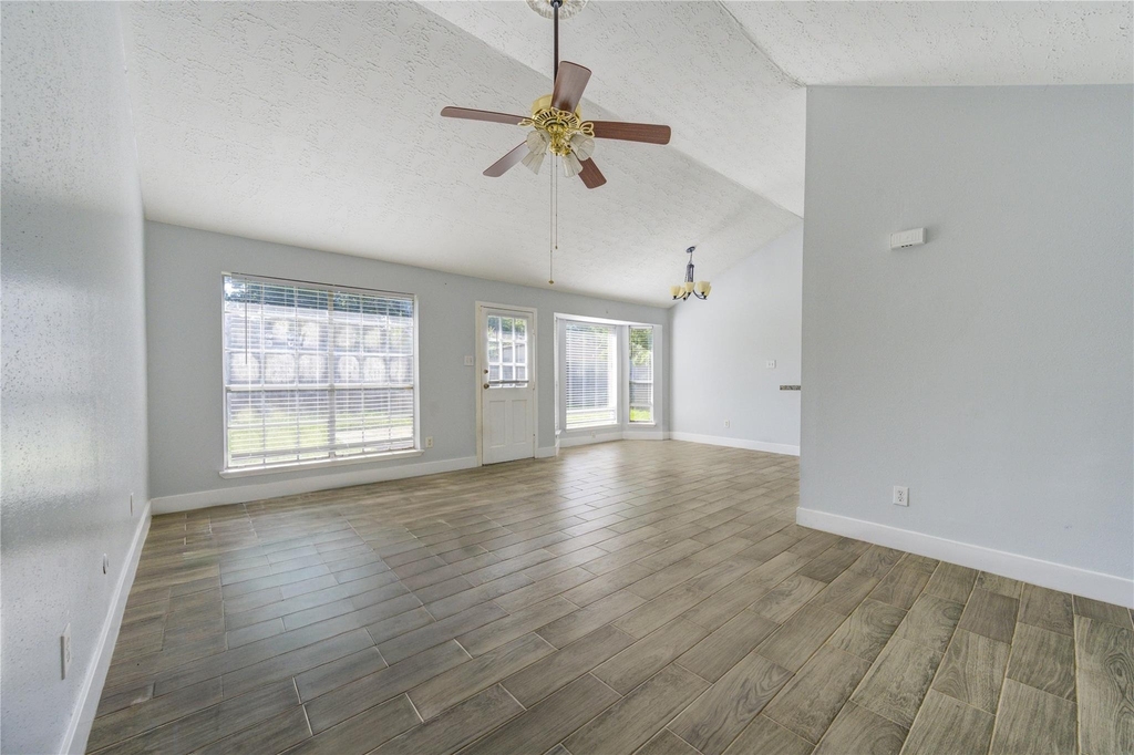 7506 Stone Pine Lane - Photo 2