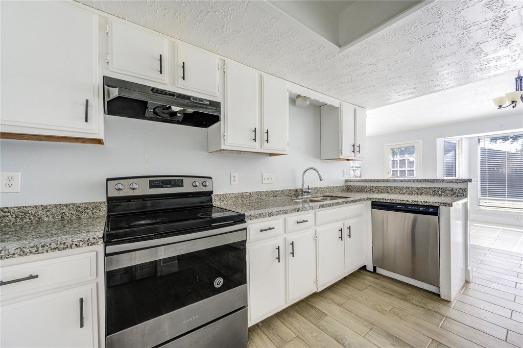 7506 Stone Pine Lane - Photo 8