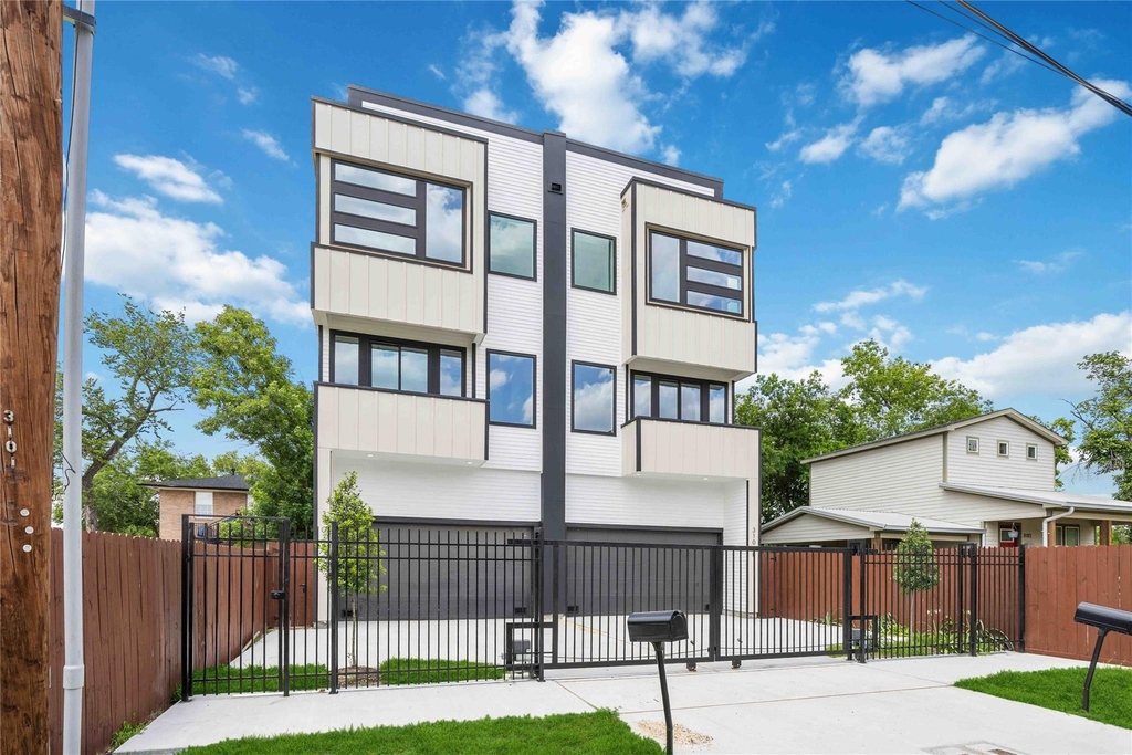 3103 Lelia Street - Photo 1