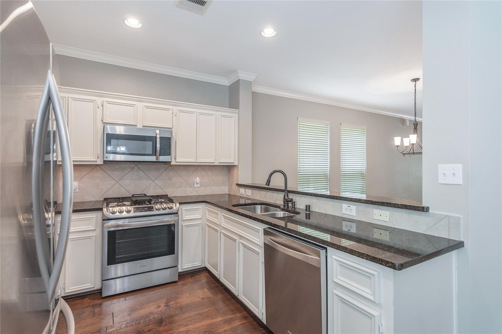 1207 Nagle Street - Photo 13