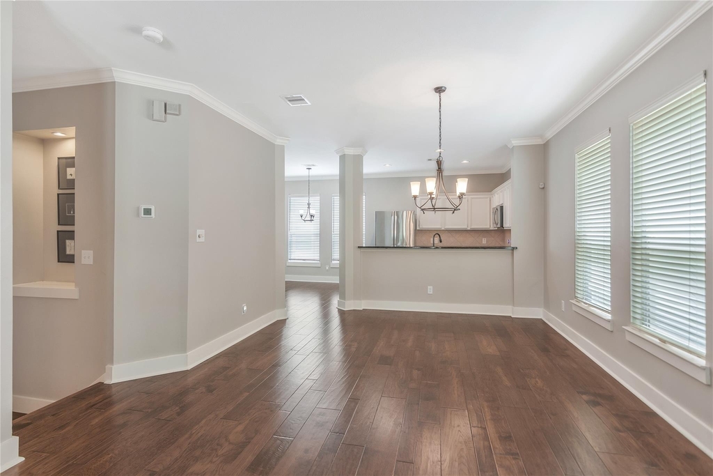 1207 Nagle Street - Photo 11