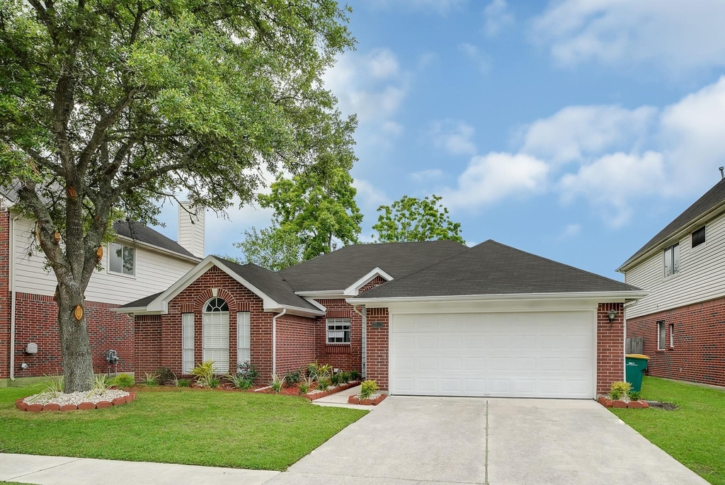 3515 Walden Drive - Photo 1