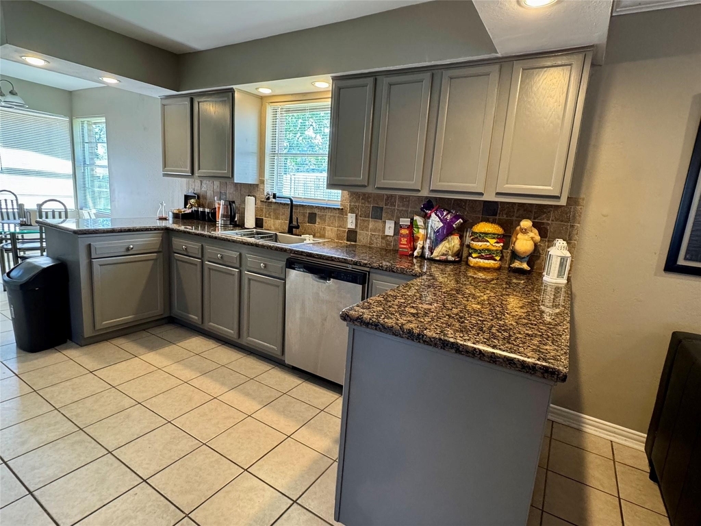 5218 Willowbend Boulevard - Photo 8