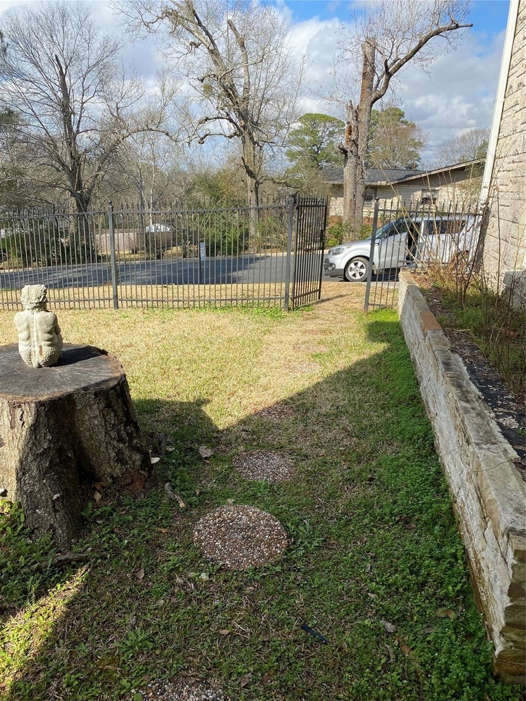 2002 Avenue O - Photo 12