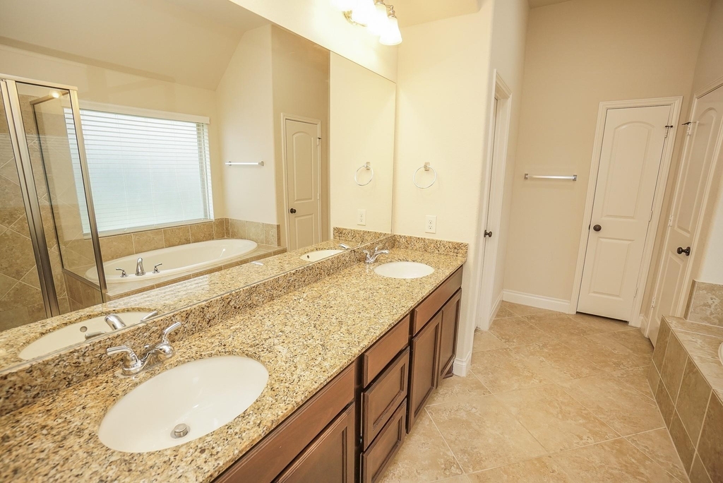 1215 Watercrest Park Lane - Photo 7