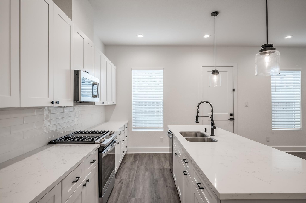 1216 Mcneil Street - Photo 9