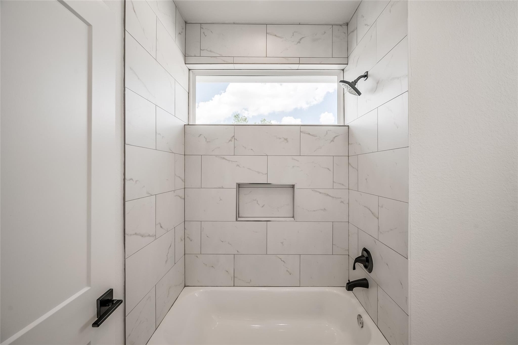 1216 Mcneil Street - Photo 8