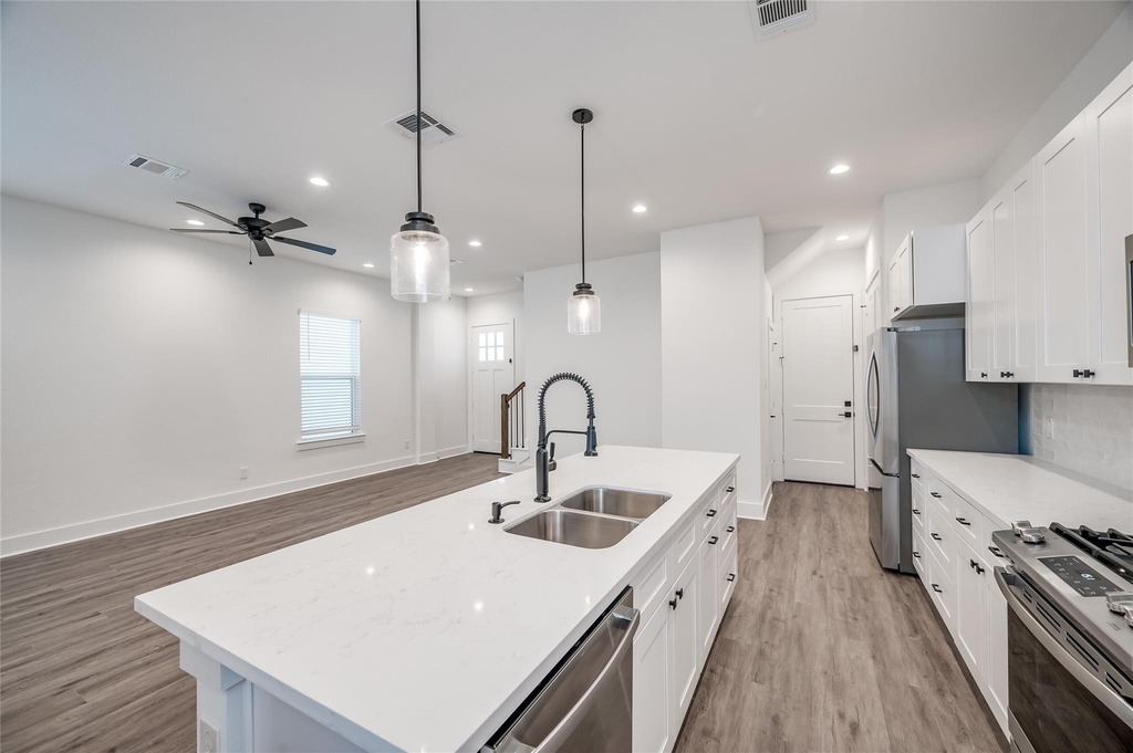 1216 Mcneil Street - Photo 5