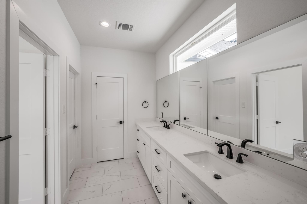 1216 Mcneil Street - Photo 32