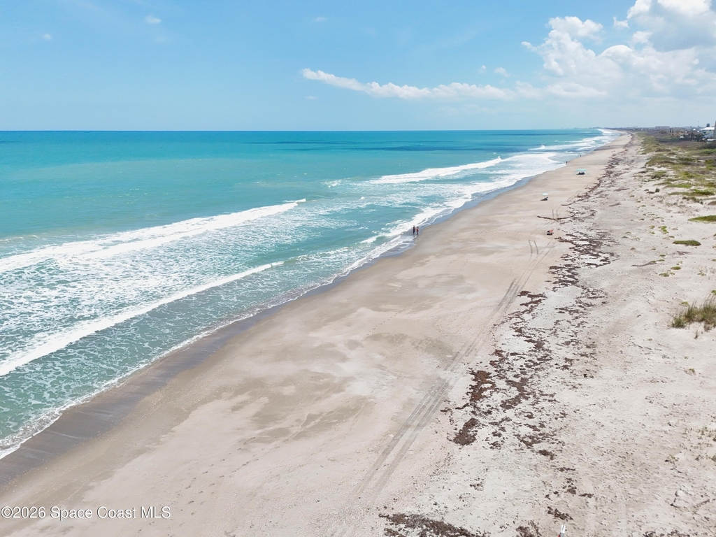2465 S Atlantic Avenue - Photo 1