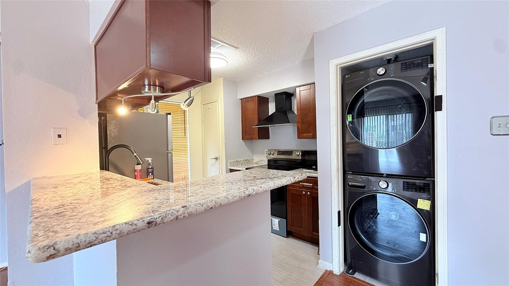 2120 El Paseo Street - Photo 6