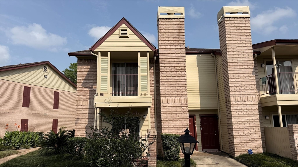 2120 El Paseo Street - Photo 0