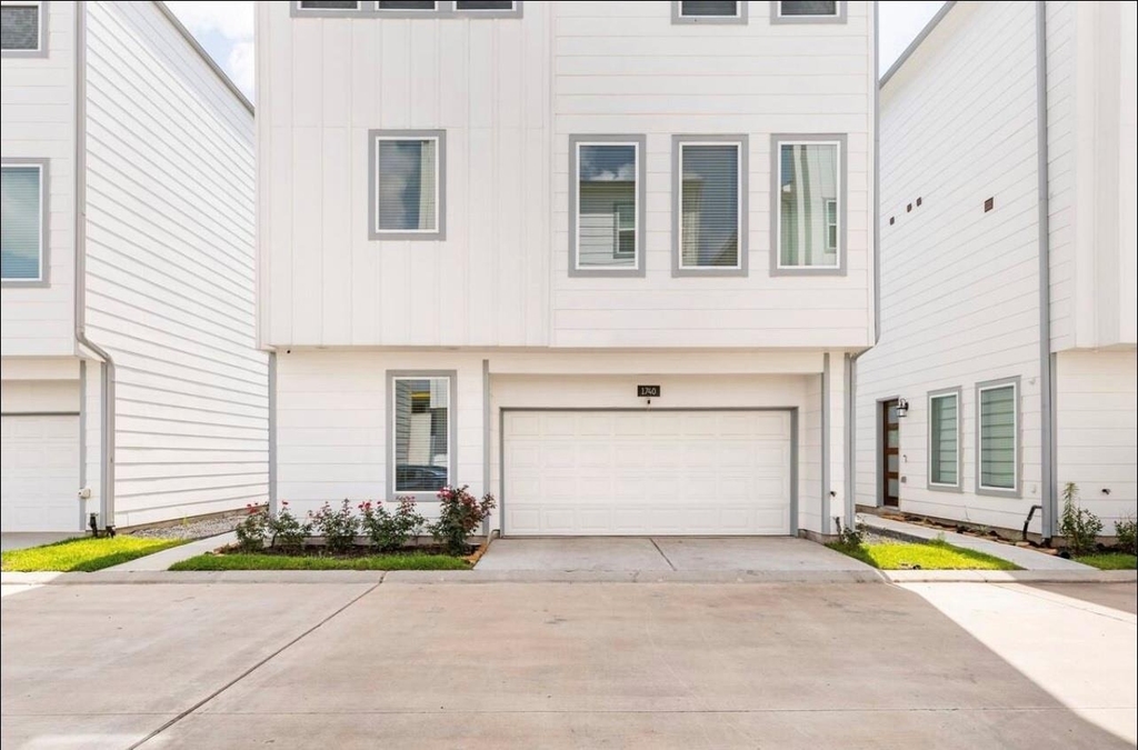 1740 Cove Crescent Court - Photo 11