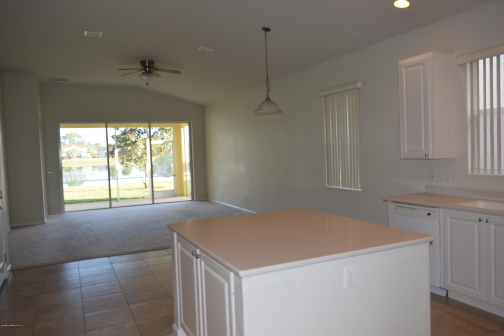 1783 Dittmer Circle Se - Photo 4