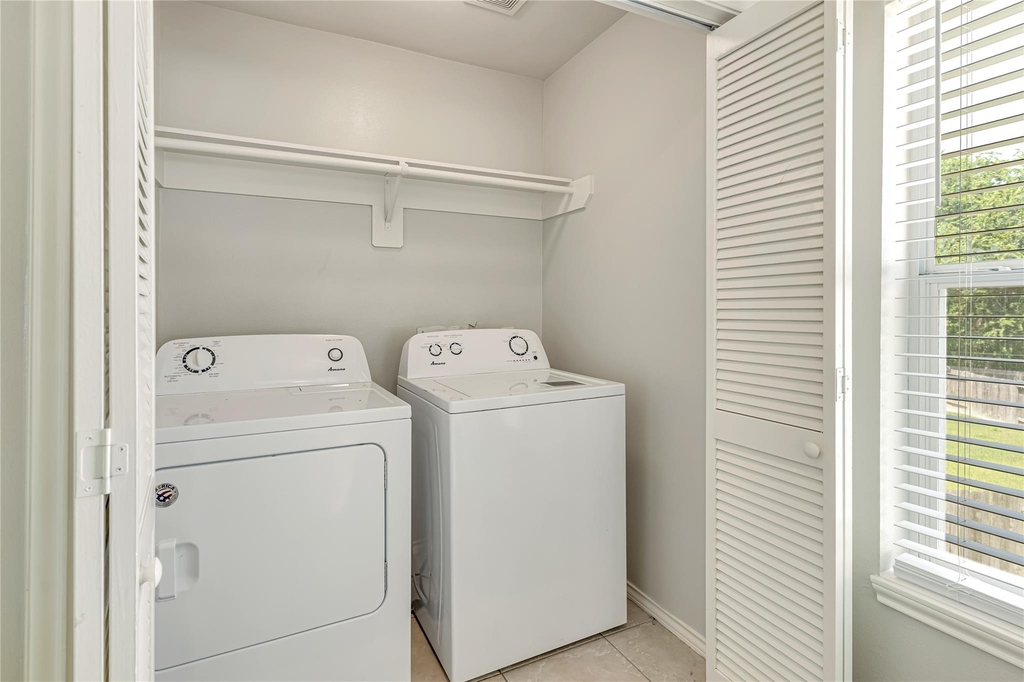 706 Woodport Lane - Photo 9