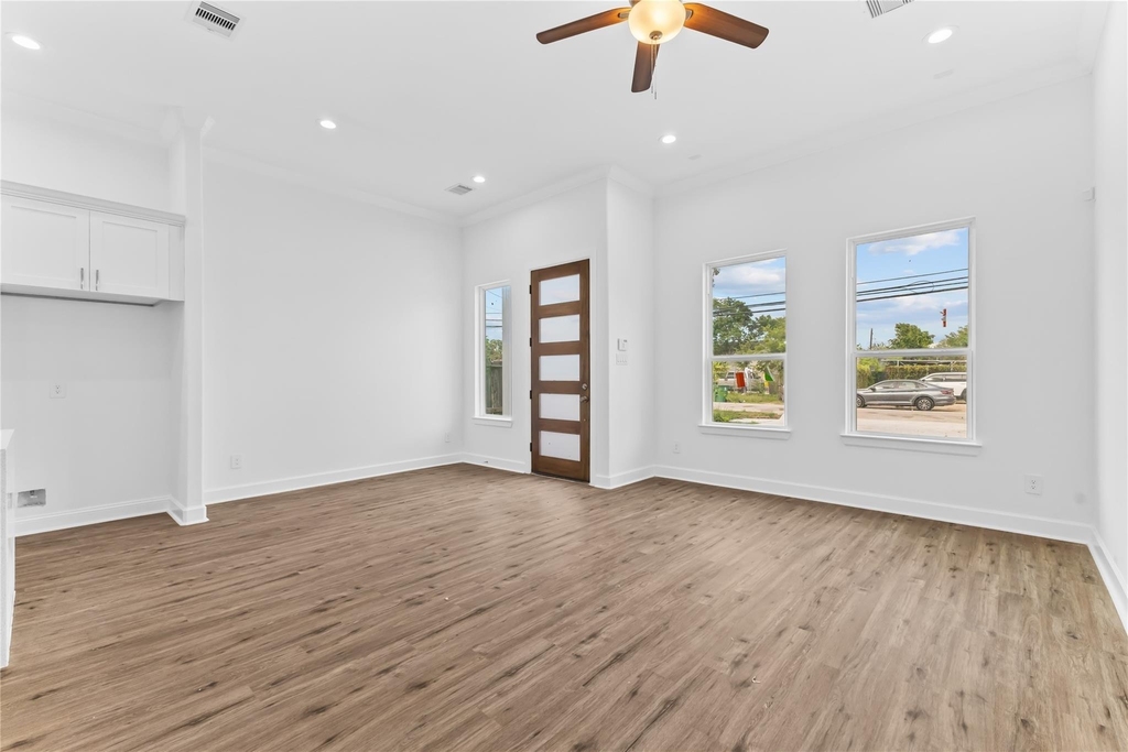 7805 Farnsworth Street - Photo 5