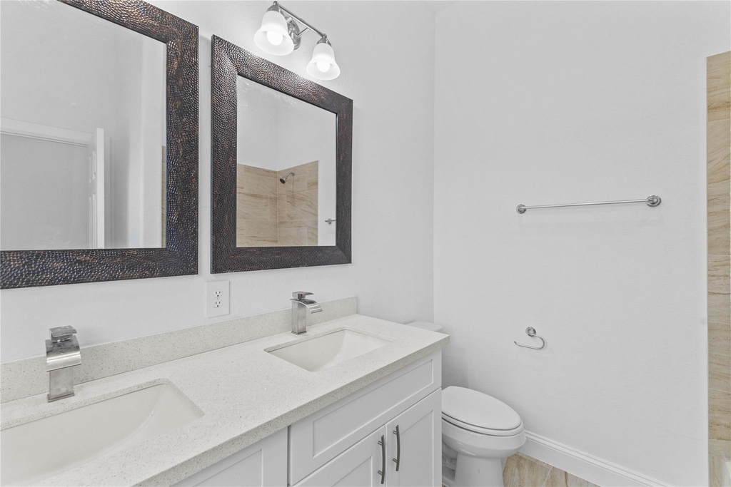 7805 Farnsworth Street - Photo 8