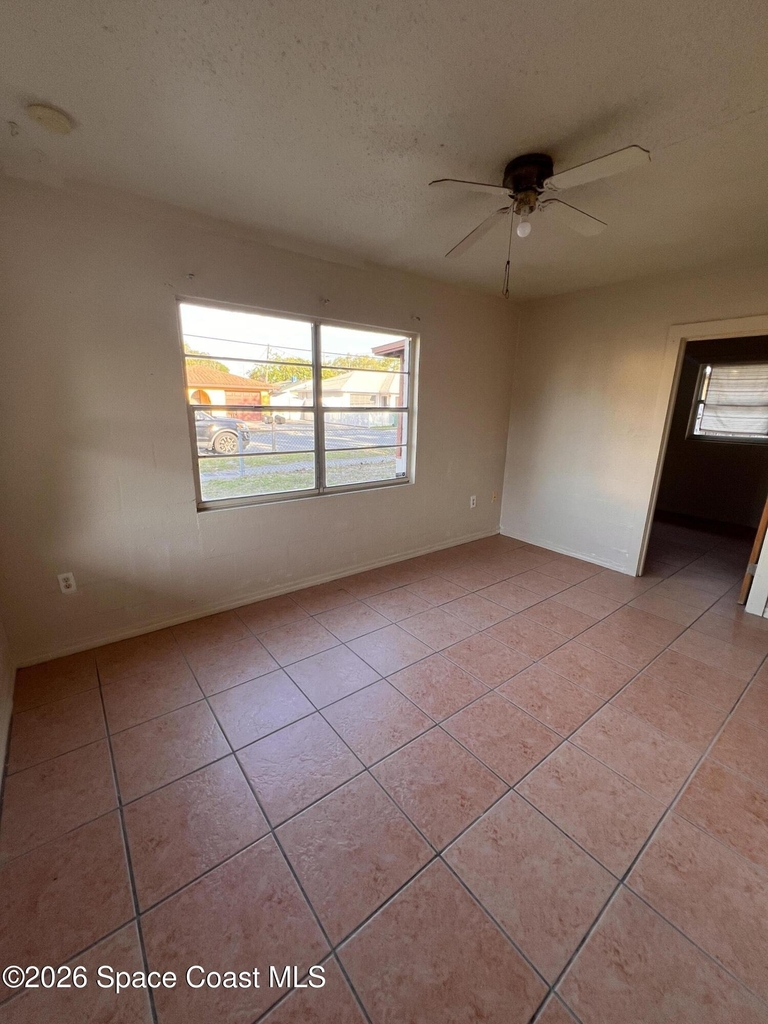 808 Johnson Street - Photo 2
