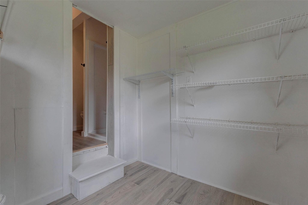 1302 Ross Street - Photo 8