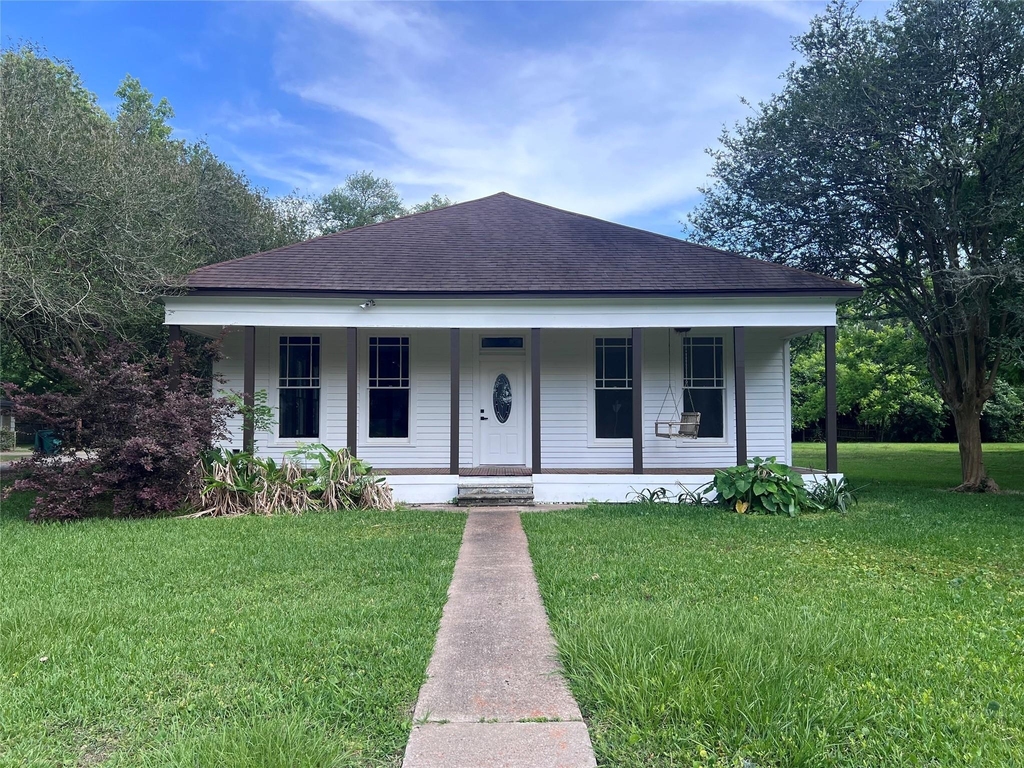 1302 Ross Street - Photo 0