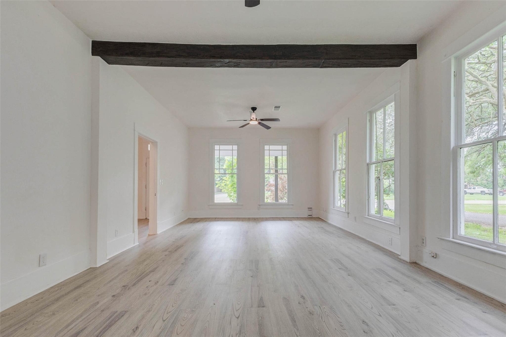 1302 Ross Street - Photo 3