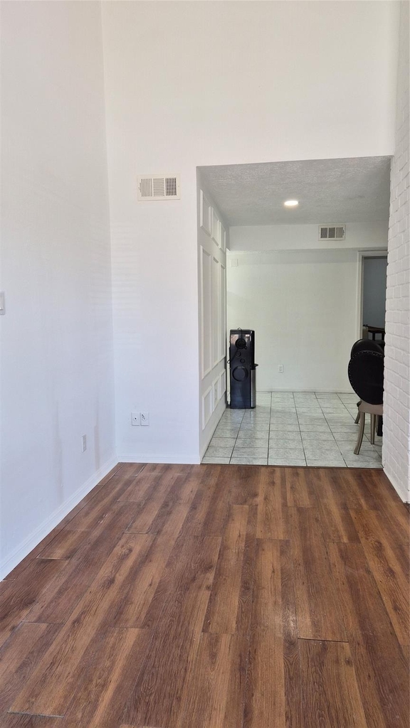 8316 Beechnut Street - Photo 5