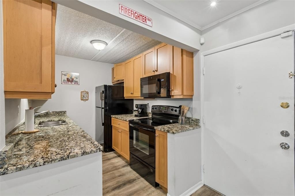 3325 Bayshore Boulevard - Photo 7