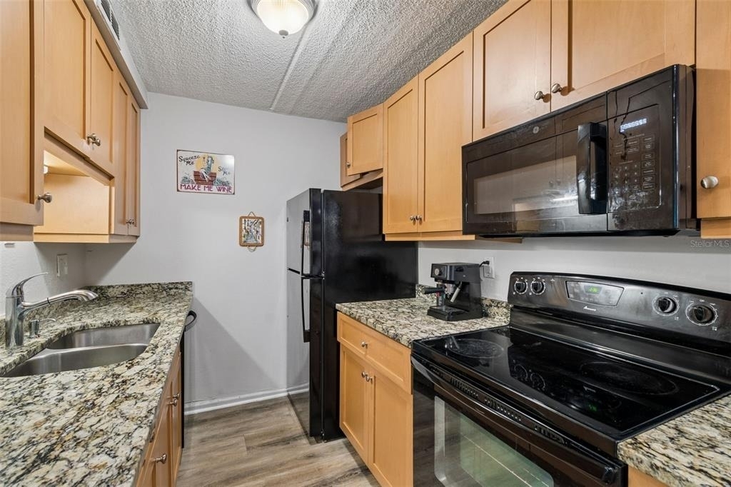 3325 Bayshore Boulevard - Photo 9