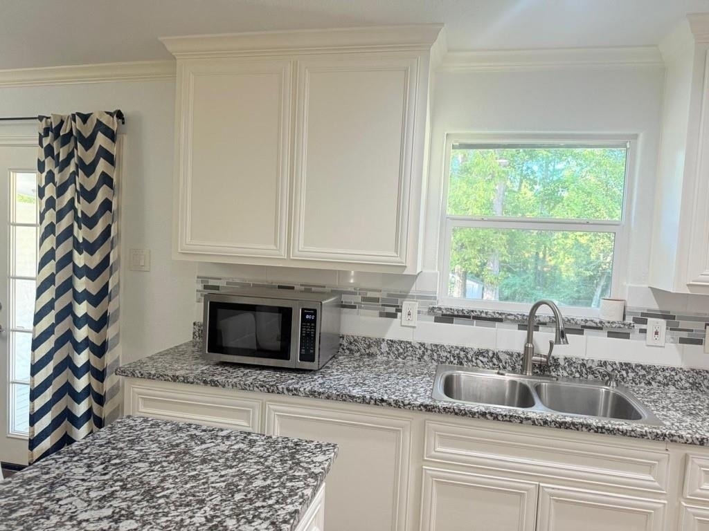 304 Jill Street - Photo 7