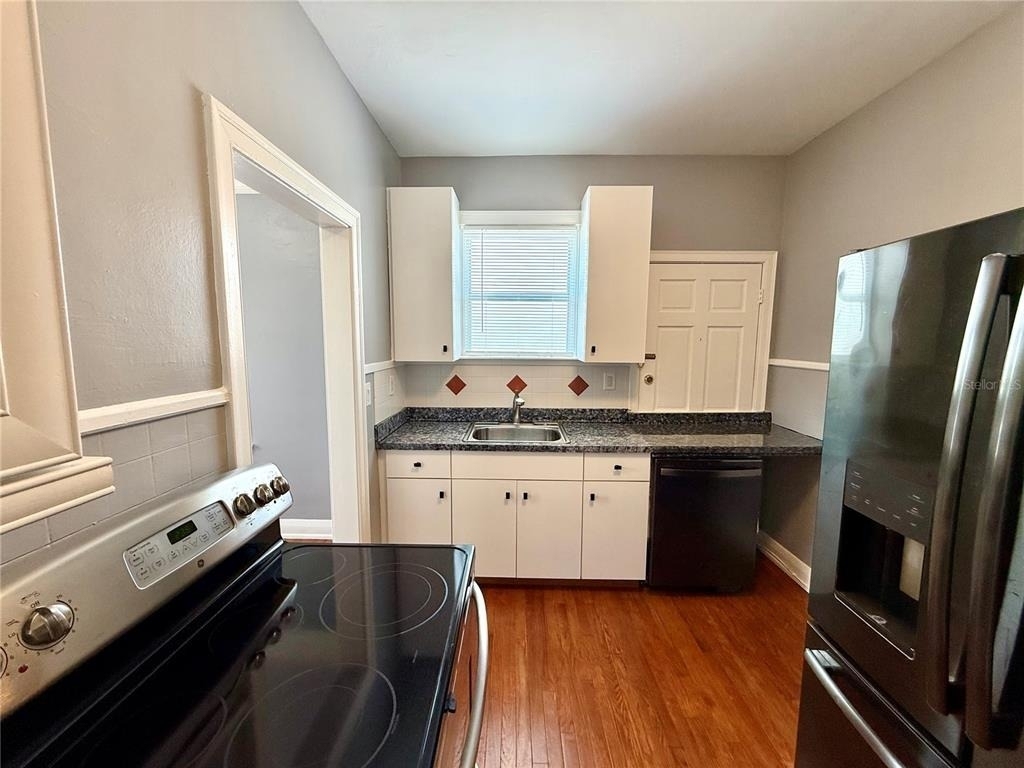 2323 W North B Street - Photo 8