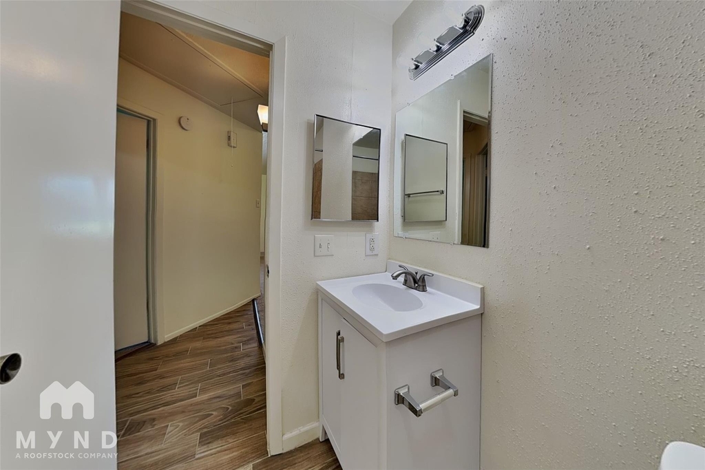 10002 Green Valley Lane - Photo 13