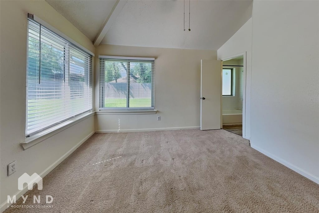 10002 Green Valley Lane - Photo 6