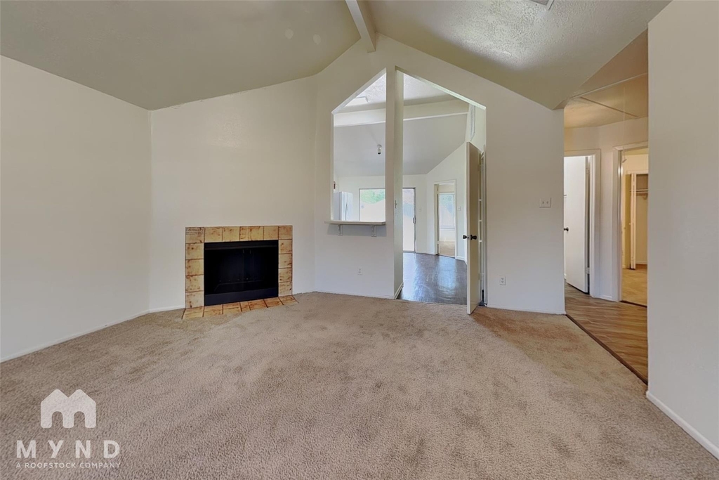 10002 Green Valley Lane - Photo 2