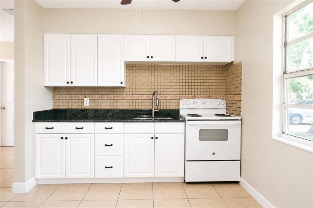 821 14th Avenue Nw - Photo 6