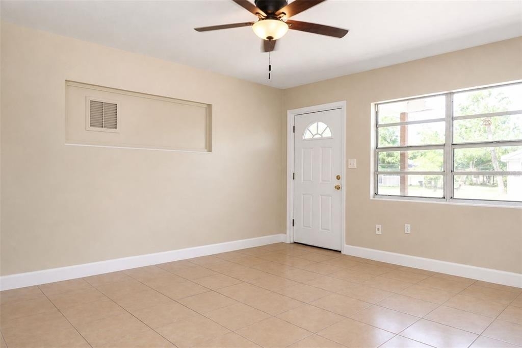 821 14th Avenue Nw - Photo 3