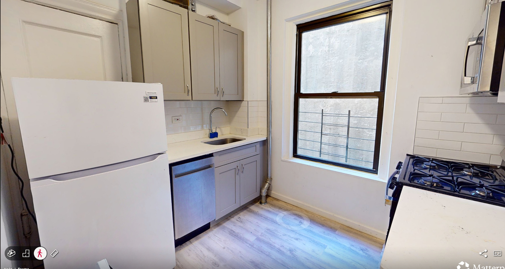 West 77th Street - Photo 7